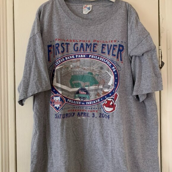 VINTAGE COTTON COLLECTIBLE PHILLIES V INDIANS 2004 - Picture 1 of 3